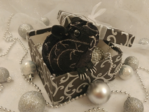 Black Velvet Guinea Pig Ornament