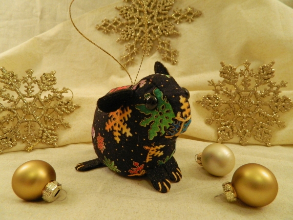 Black with Colorful Snow Guinea Pig Ornament