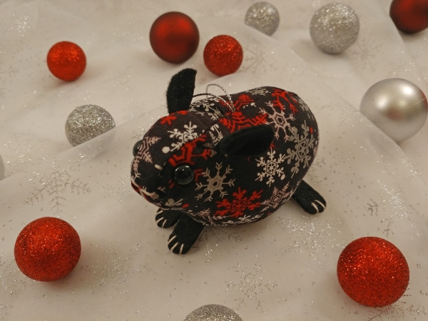 Black with Red & Silver Snow Guinea Pig Ornament
