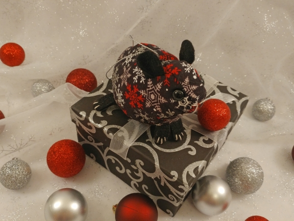 Black with Red & Silver Snow Guinea Pig Ornament