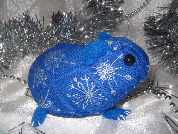 Blue & Silver Guinea Pig Ornament