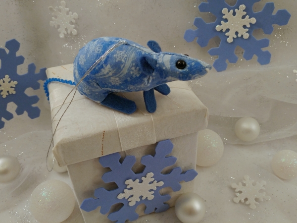 Blue Snow & Wind Mouse/Rat Ornament