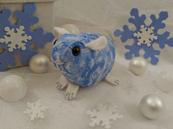 Blue Snow & Wind Guinea Pig Ornament