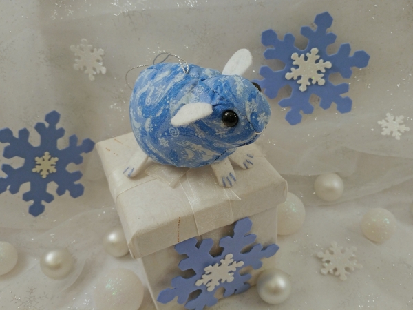 Blue Snow & Wind Guinea Pig Ornament