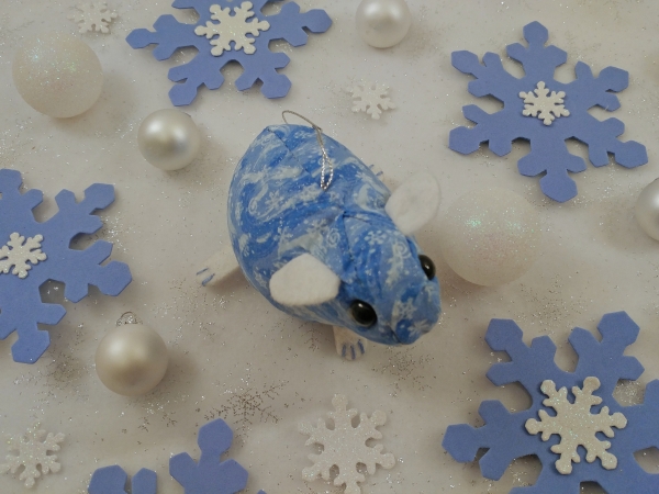 Blue Snow & Wind Guinea Pig Ornament