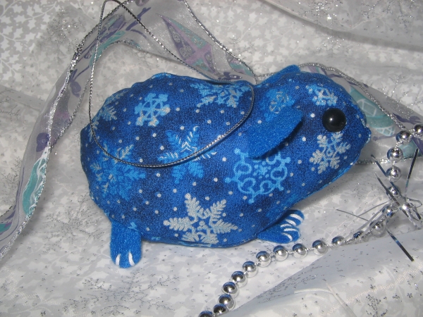 Blue Snowflakes Guinea Pig Ornament