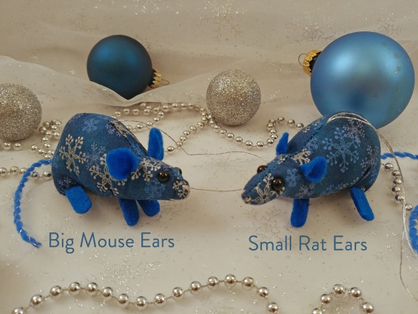 Blue Snowflakes Mouse/Rat Ornament