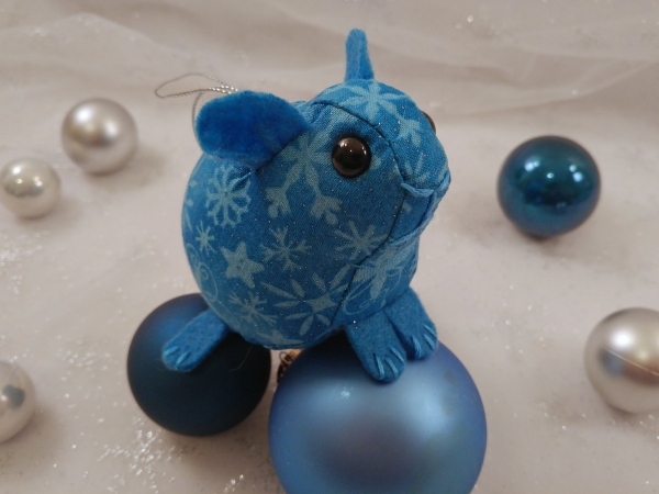 Cobalt Blue Guinea Pig Ornament