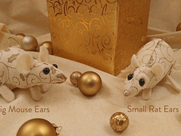 Cream with Gold Vines Mouse/Rat Ornament