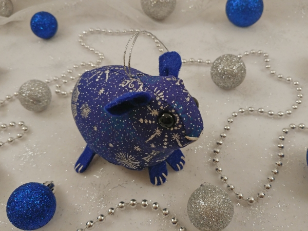 Dark Blue with Silver Snow Guinea Pig Ornament