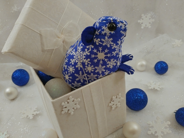 Dark Blue with White Snow Guinea Pig Ornament