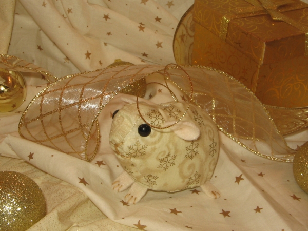 Gold Snowflakes Guinea Pig Ornament