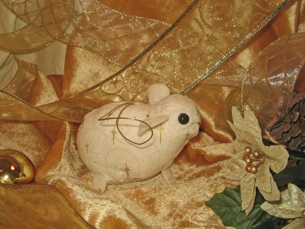 Gold Stardust Guinea Pig Ornament