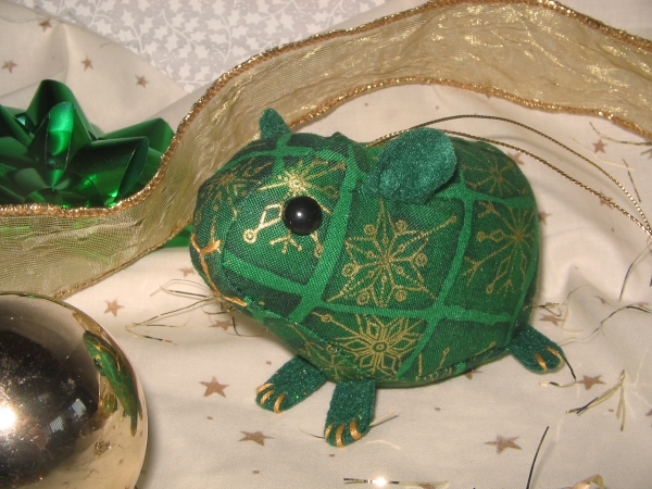 Green & Gold Guinea Pig Ornament