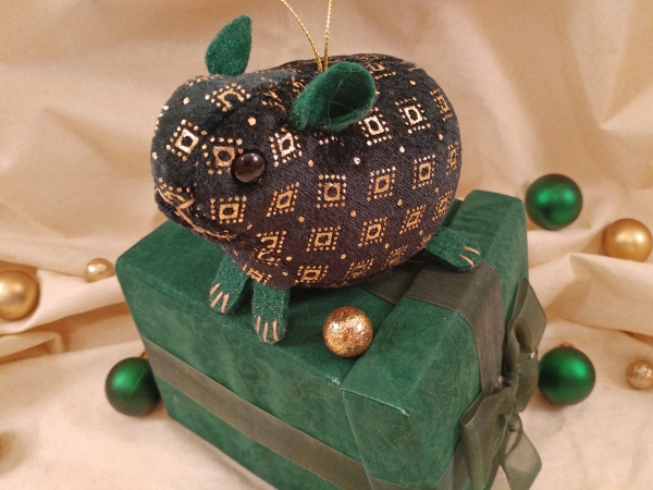 Green Velvet Guinea Pig Ornament