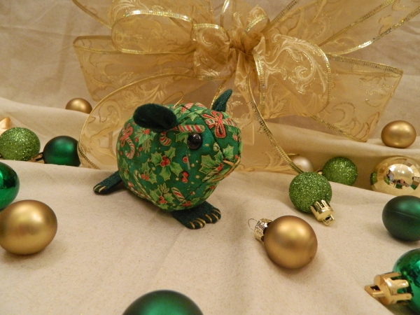 Candy & Holly Guinea Pig Ornament