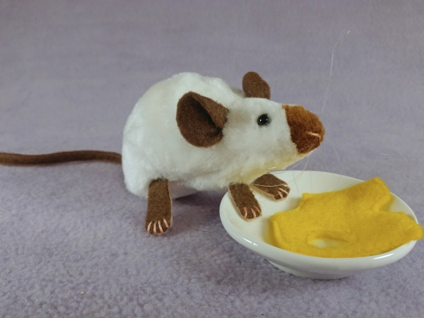 Himalayan Mouse Plushie
