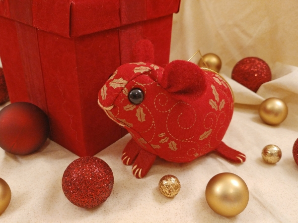 Maroon with Gold Vines Guinea Pig Ornament