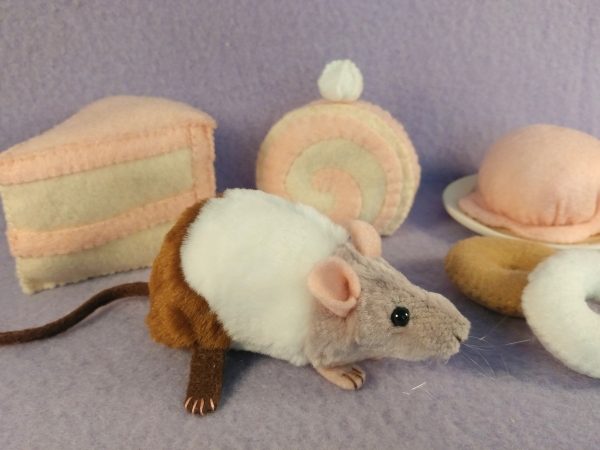 Neapolitan "Poli" Mouse Plushie
