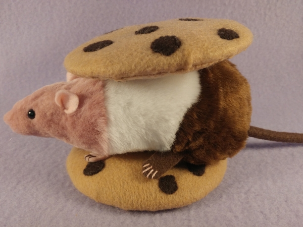 Neapolitan "Poli" Rat Plushie
