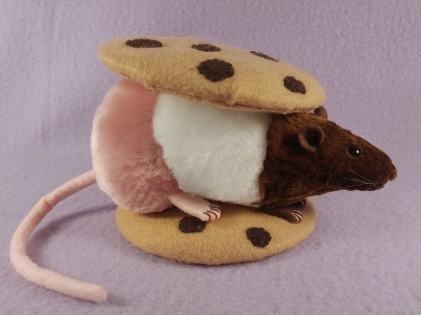 Neapolitan "Nea" Rat Plushie