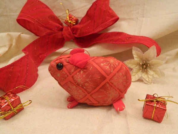 Red & Gold Guinea Pig Ornament