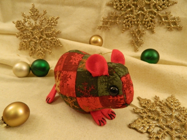 Red & Green Checkered Guinea Pig Ornament