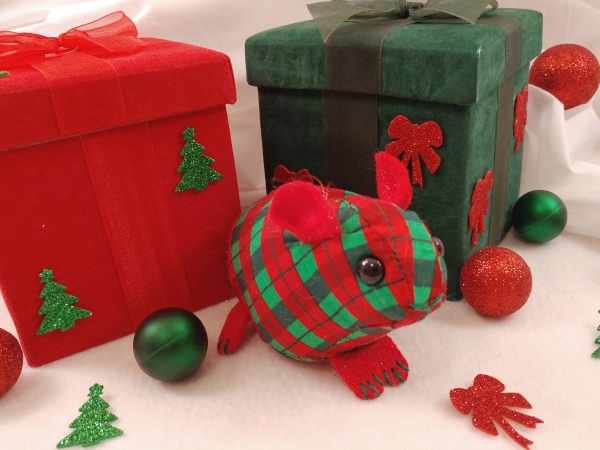 Red Plaid Guinea Pig Ornament (Cotton)