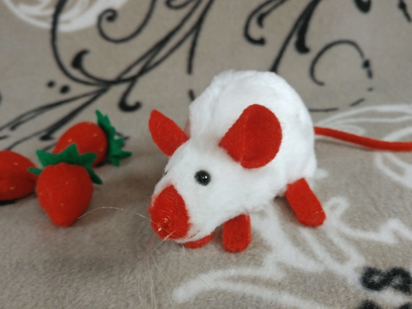 Red Siamese Mouse Plushie