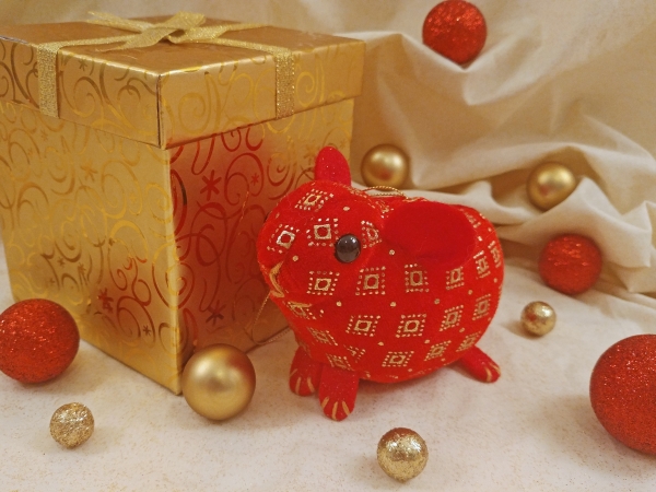 Red Velvet Guinea Pig Ornament