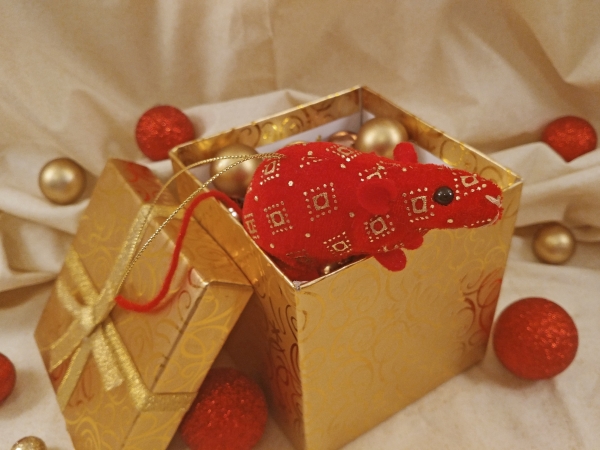 Red Velvet Mouse/Rat Ornament