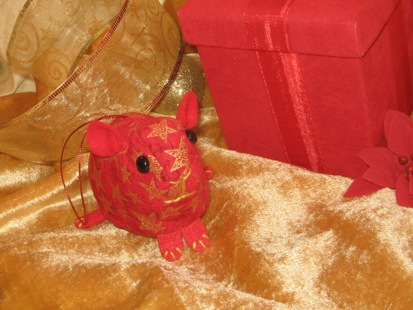 Red with Gold Stars Guinea Pig Ornament