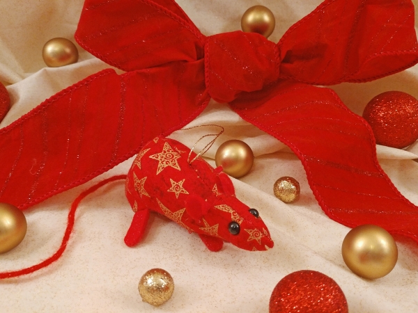 Red with Gold Stars Mouse/Rat Ornament