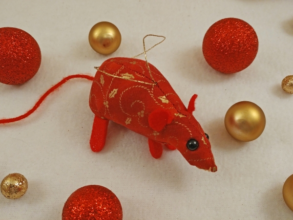 Red with Gold Vines Mouse/Rat Ornament