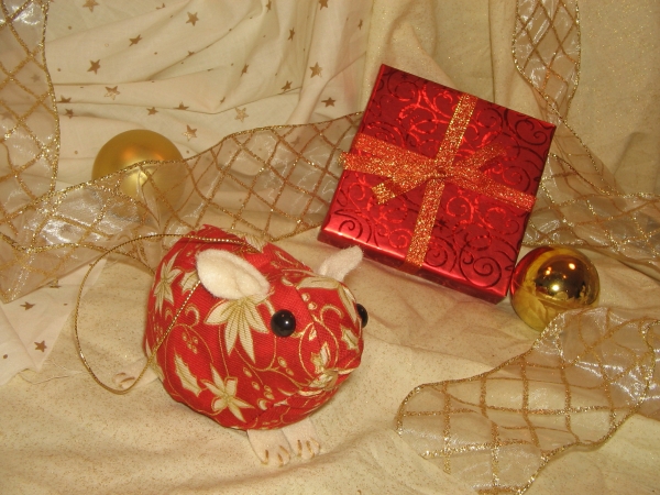 White Poinsettias Guinea Pig Ornament