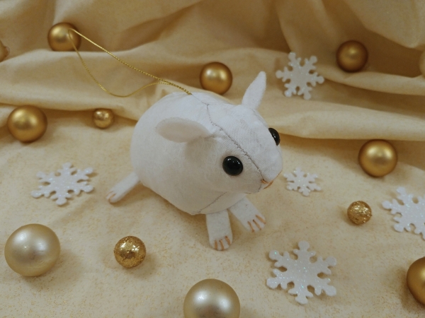 Clone of White Snowflakes Guinea Pig Ornament (Gold)