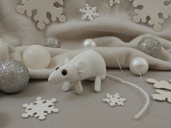 White Snow Mouse/Rat Ornament (Silver)