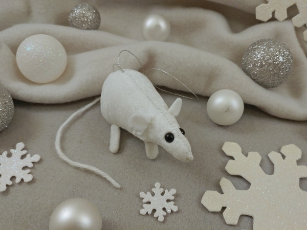 White Snow Mouse/Rat Ornament (Silver)