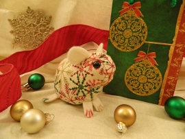 Gold, Red, & Green Snowflakes Guinea Pig Ornament