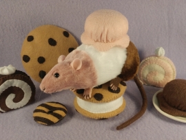 Neapolitan "Poli" Rat Plushie