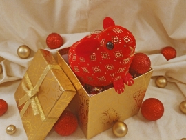 Red Velvet Guinea Pig Ornament