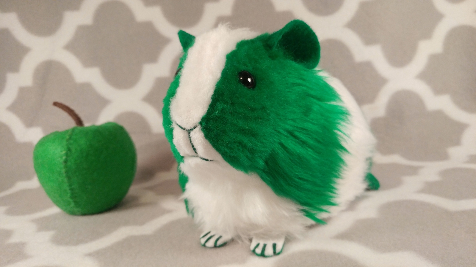 Green shop guinea pig