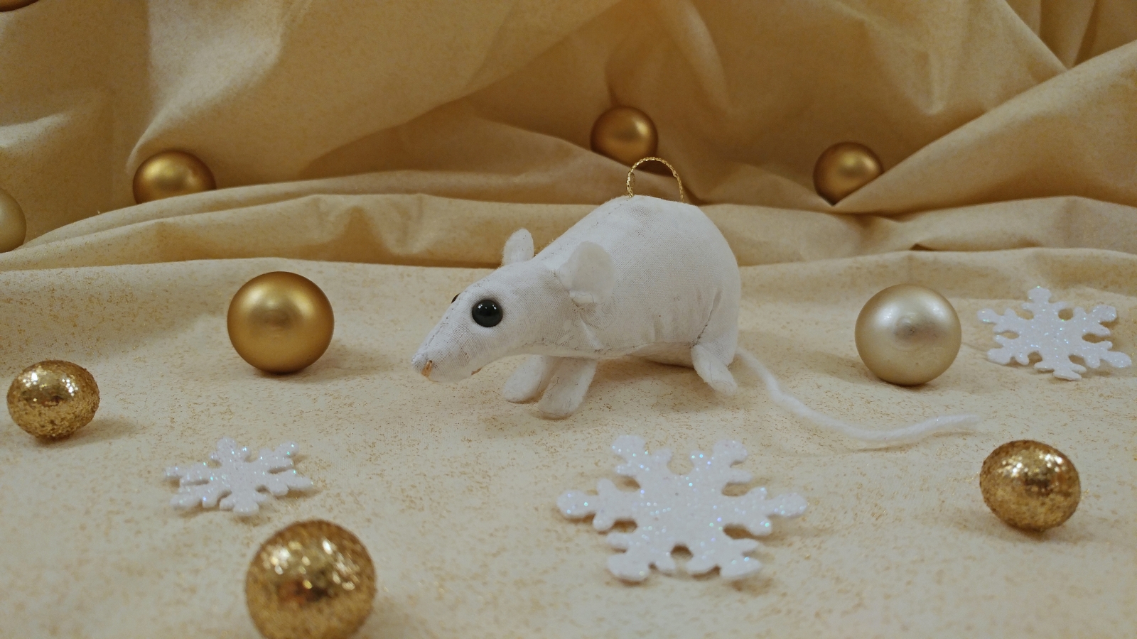 White Snow Mouse/Rat Ornament (Gold) | Citrine Mouse