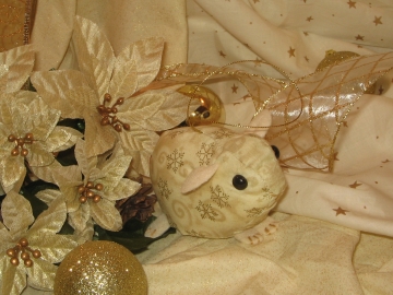 Gold Snowflakes Guinea Pig Ornament