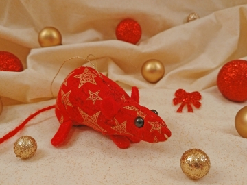 Red with Gold Stars Mouse/Rat Ornament